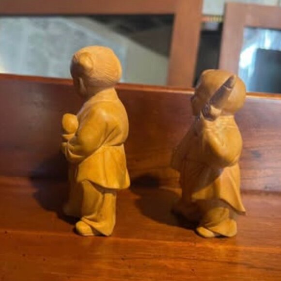 Pair of wooden hand carved Chinese Figurines - Picture 5 of 5